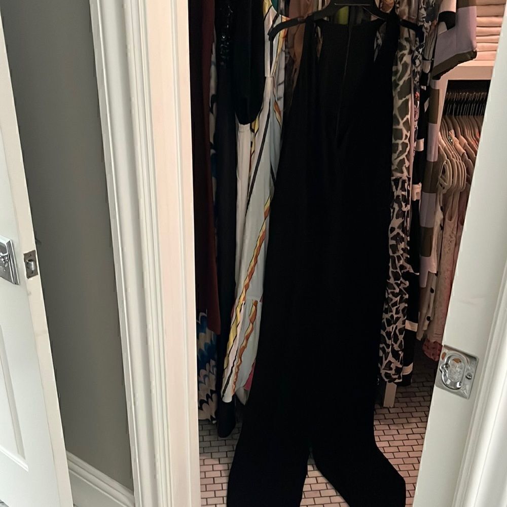 Gucci pants suit size 40 (2-4 US sizing) with drapery neck and flowy pants NWT